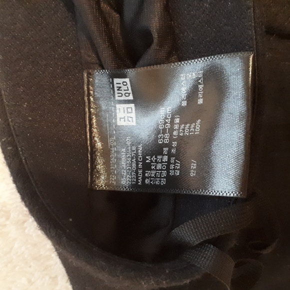 Uniqlo skirt - Picture 2 of 2